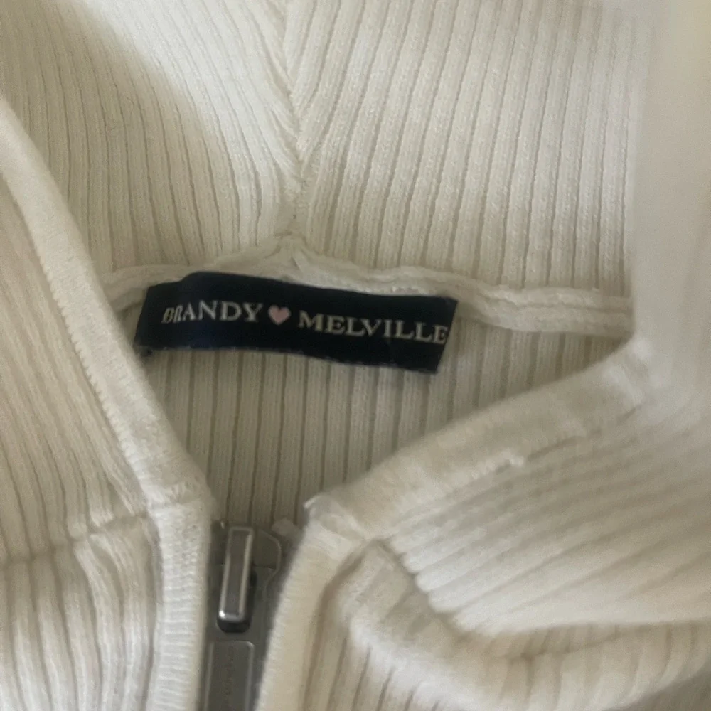 Sweater - Picture 2 of 4